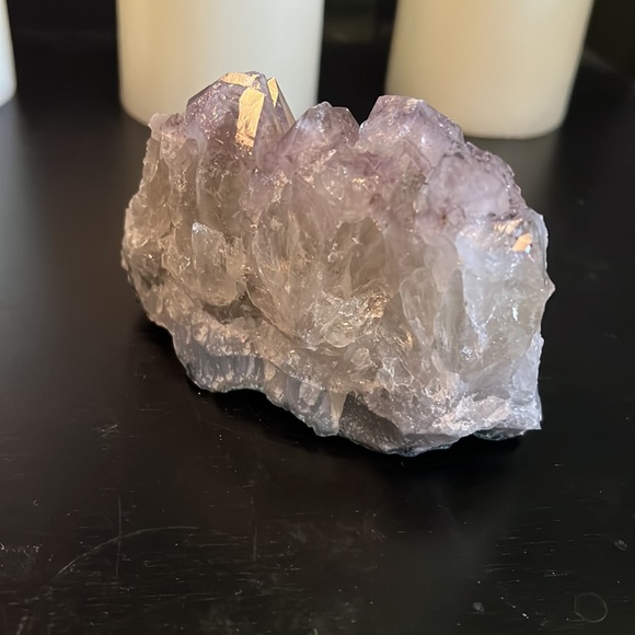 Amethyst cluster with rutilation and natural Prehnite towards the bottom - Picture 4 of 8